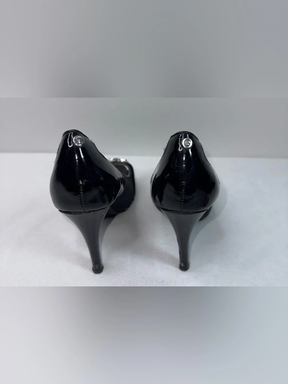 GUESS Black Peep-Toe Kitten Heel Pumps